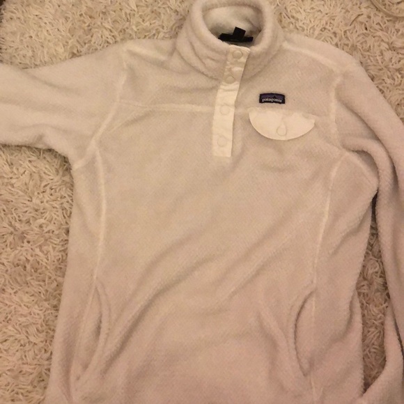 white patagonia pullover - Picture 1 of 2